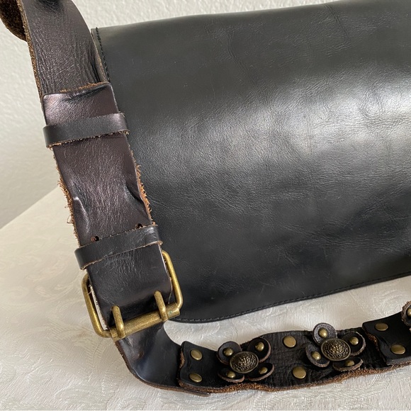 Patricia Nash Black Leather Crossbody Bag with Embellished Strap - Picture 7 of 12